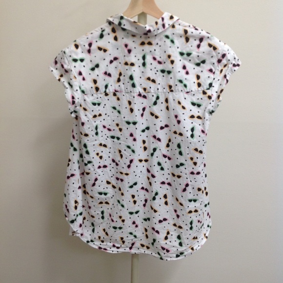 Zara | Hi-Lo Sunglasses Button-up | Medium - Picture 6 of 6